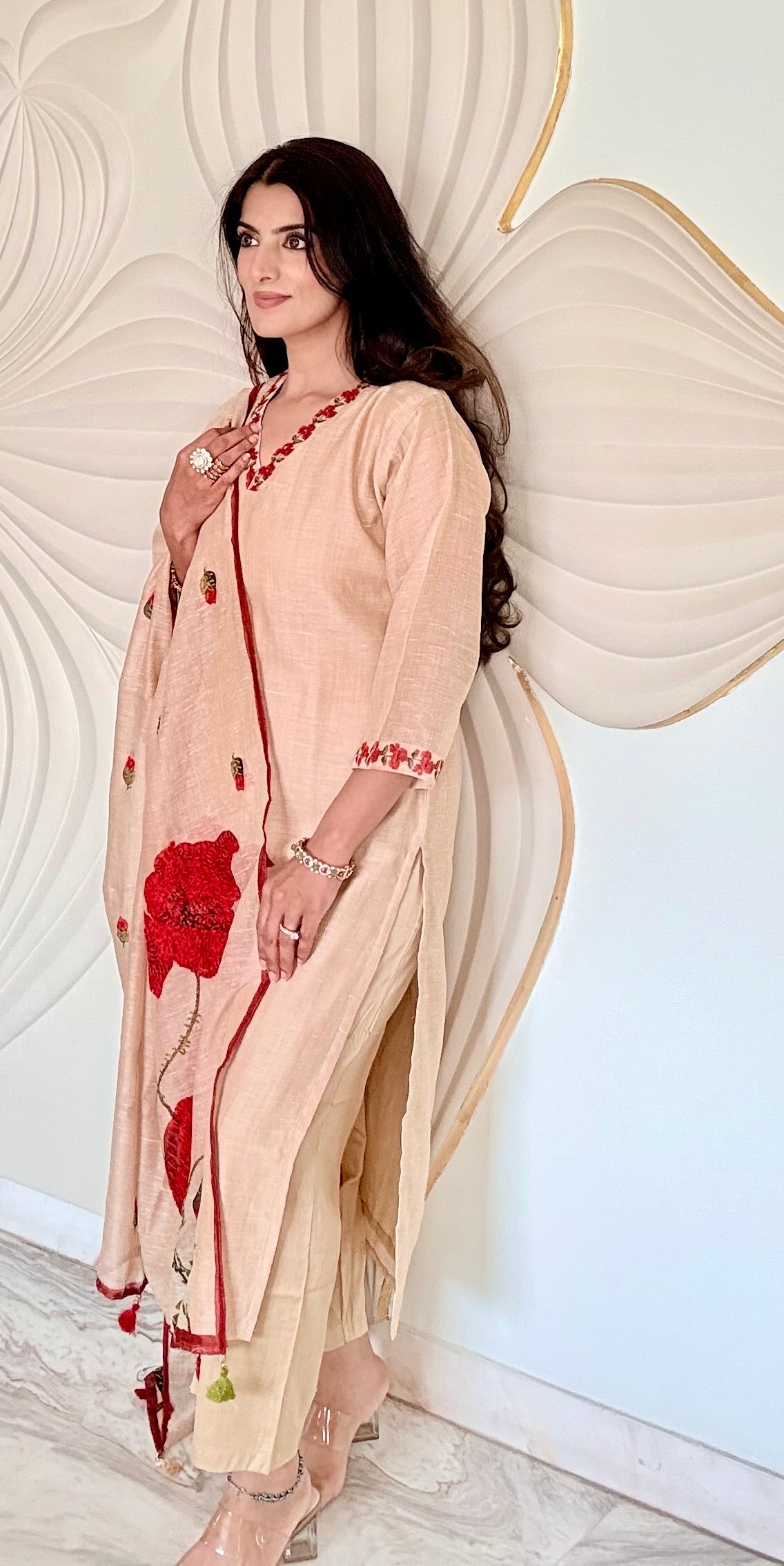 Gul-dastaan – Beige Cotton Suit