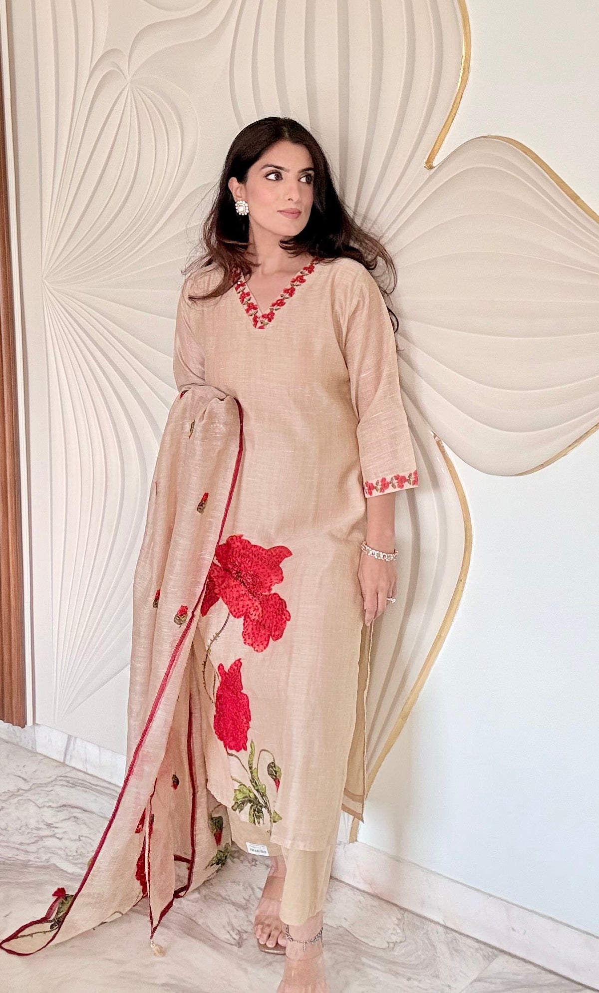Gul-dastaan – Beige Cotton Suit