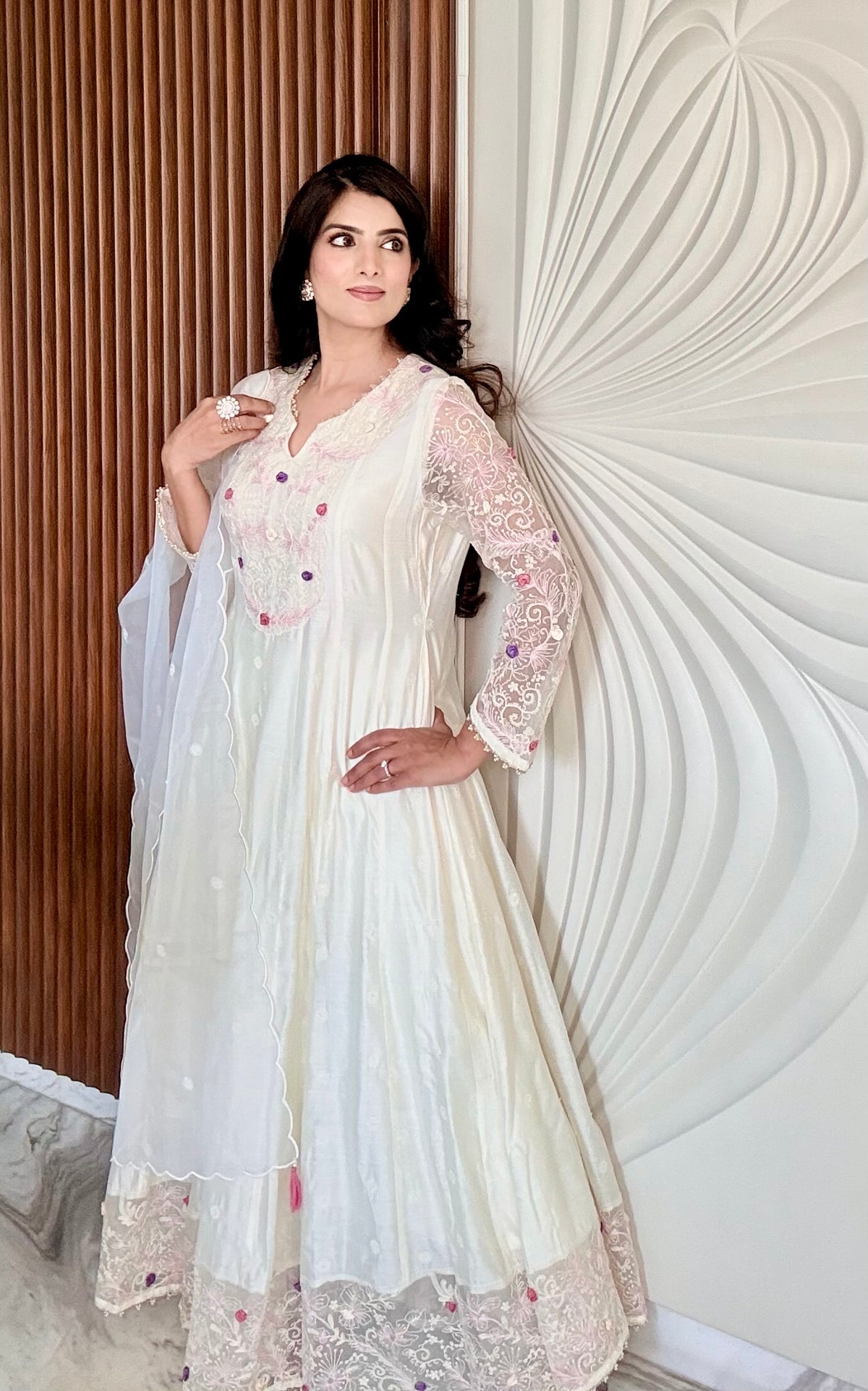 Gulrangi – Ivory Chanderi Anarkali Suit